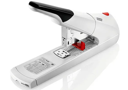 Novus Grapadora Ergonomica B50 Gran Capacidad 140 Hojas Gris Claro