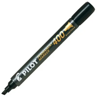Pilot Rotulador Permanente 400 - Punta Biselada 4,5mm - Trazo 4mm - Negro