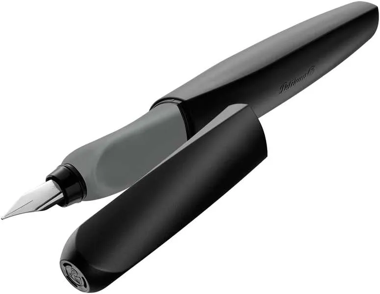 Pelikan Twist Pluma Estilografica Escolar Recargable - Plumilla De Acero Inoxidable Punto M - Cuerpo Color Negro (946806)