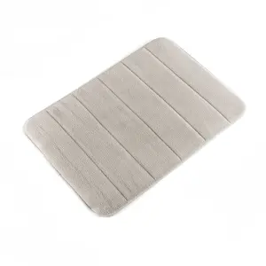 Innovagoods Alfombra de Aseo Viscoelastica - Antideslizante - Superabsorbente - Facil Limpieza - 55x40x1cm - Color Blanco